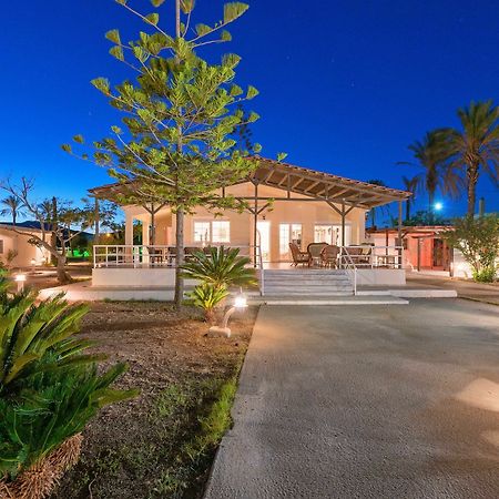 Villa Maria Beachfront Residence 키오타리 외부 사진