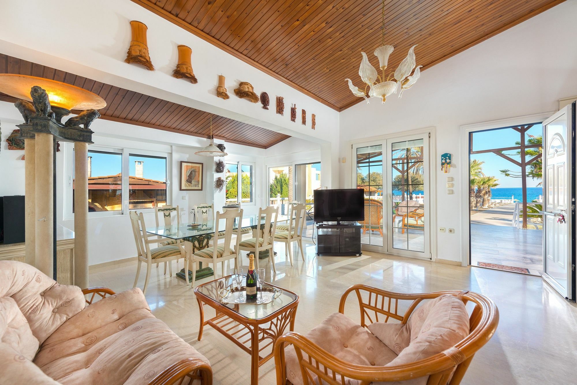Villa Maria Beachfront Residence 키오타리 외부 사진