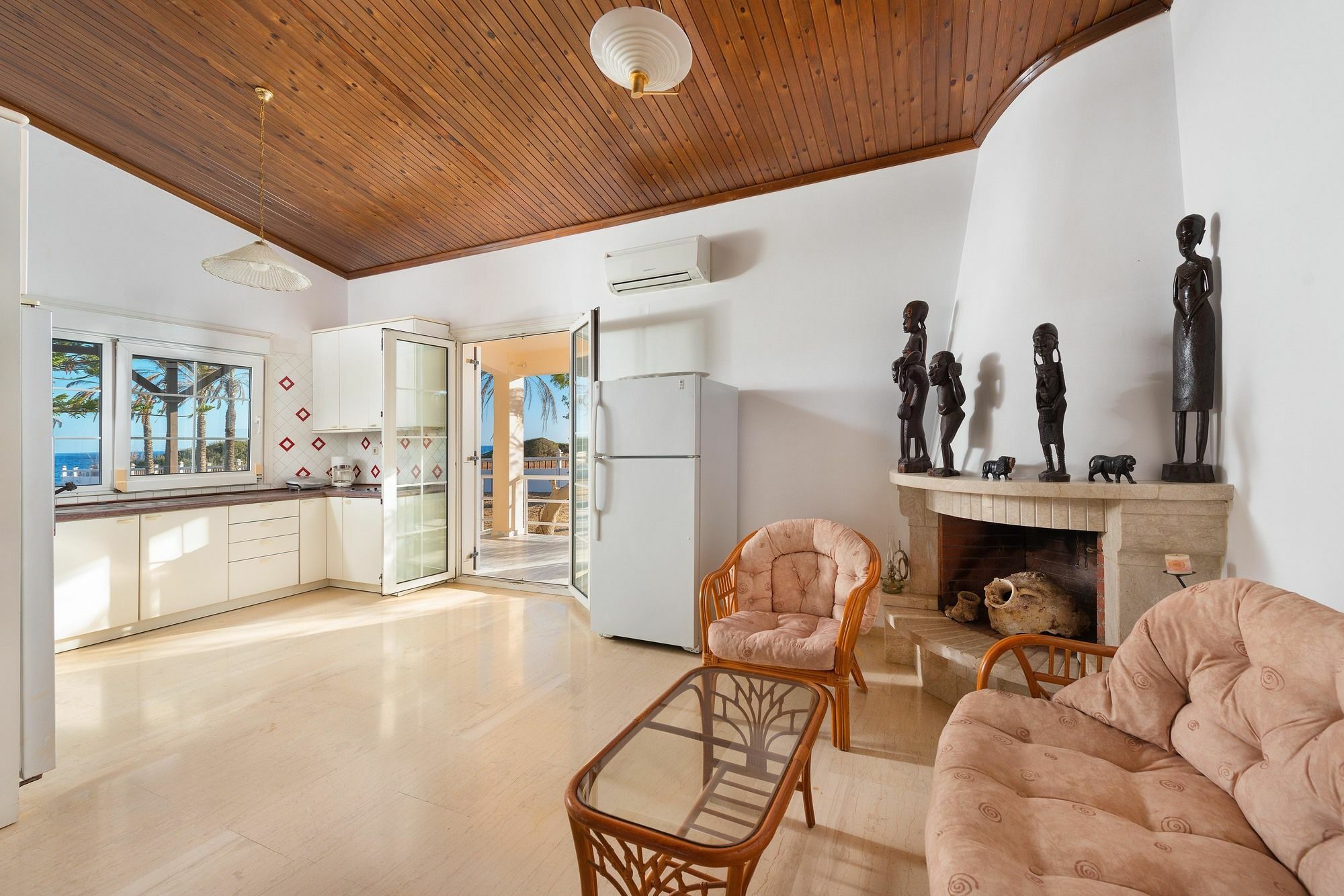 Villa Maria Beachfront Residence 키오타리 외부 사진